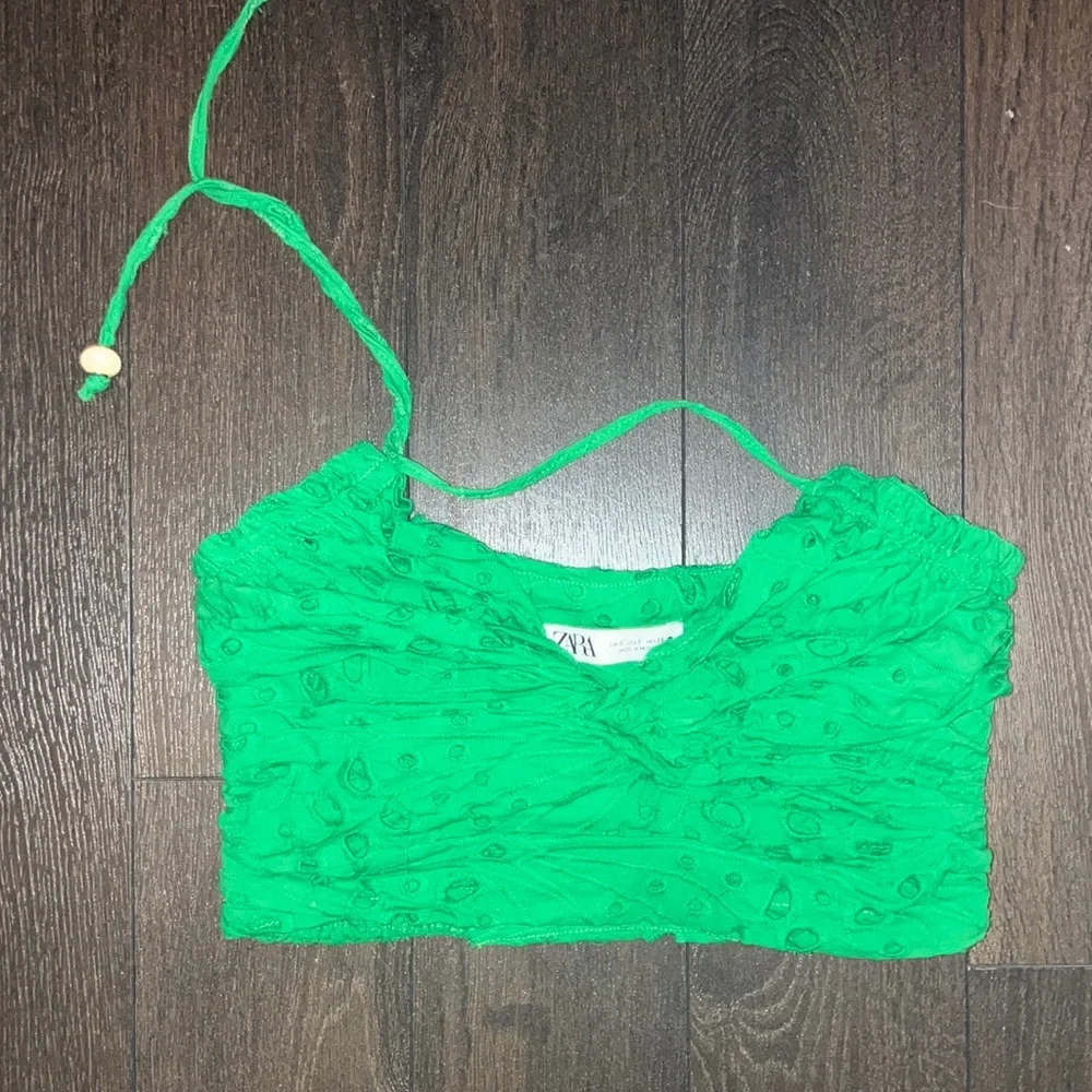 Zara Bright Green Textured Crop Top - Picture 3 of 6
